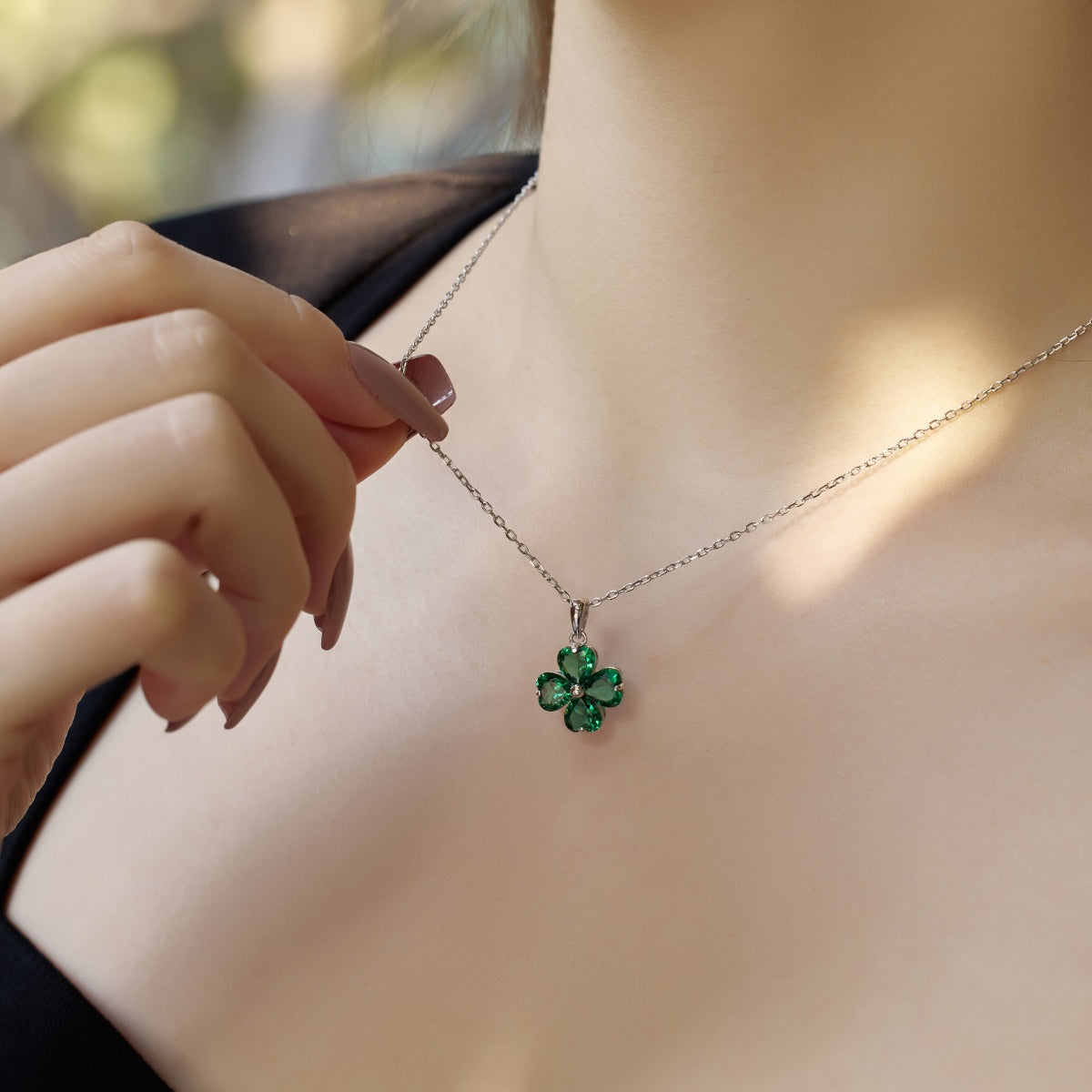 [Violet JW]Heart-Shaped Four-Leaf Clover Bead Necklace