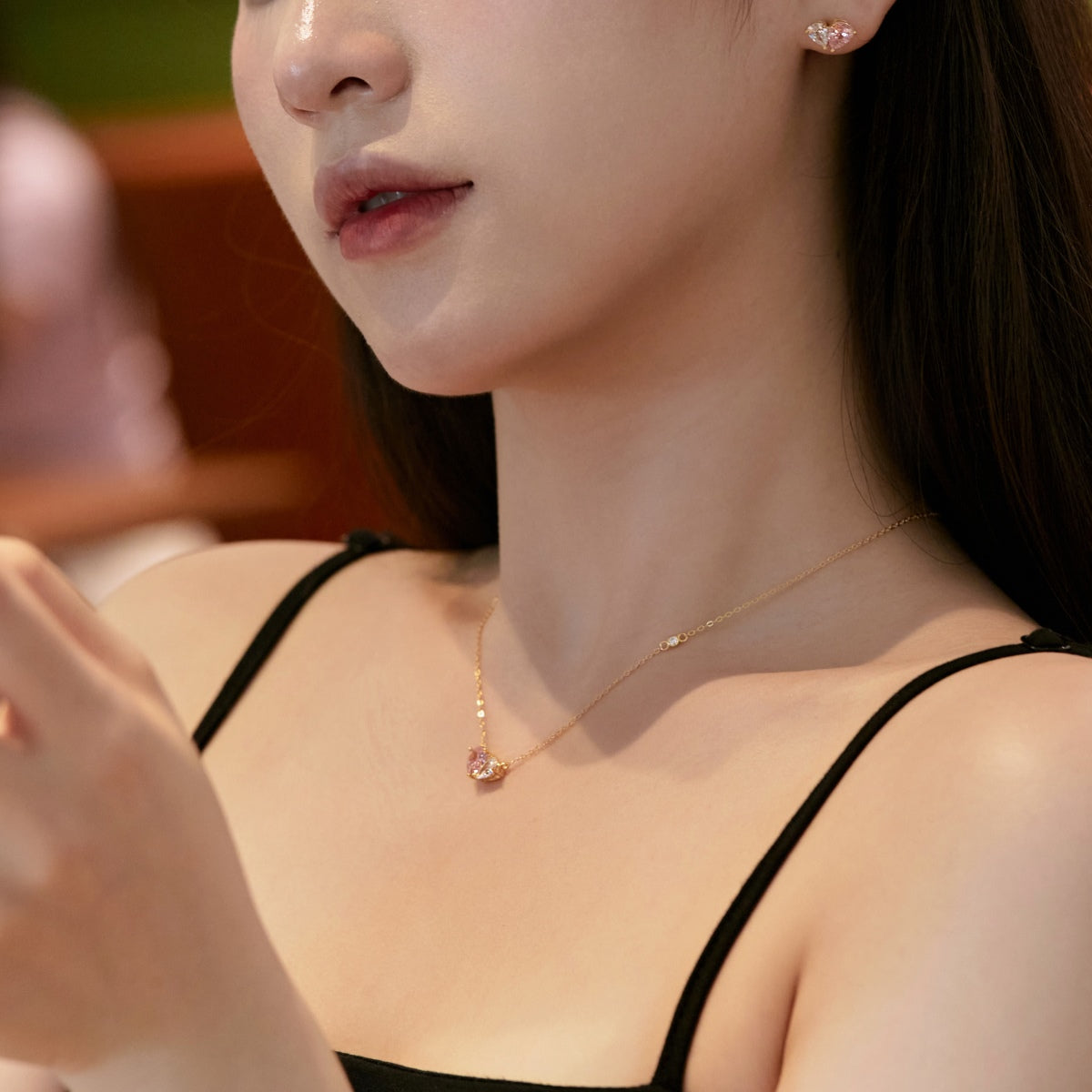 [Violet JW]Dazzling Elegant Heart Cut Lover Earrings