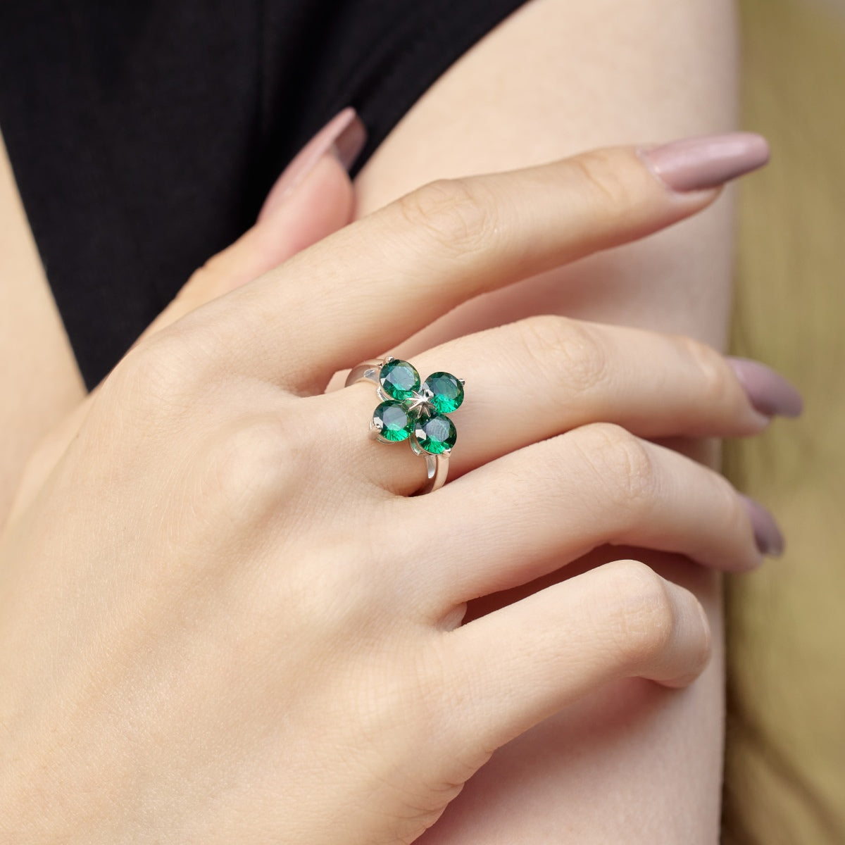 [Violet JW]Four-Leaf Clover Eight-Pointed Star Ring