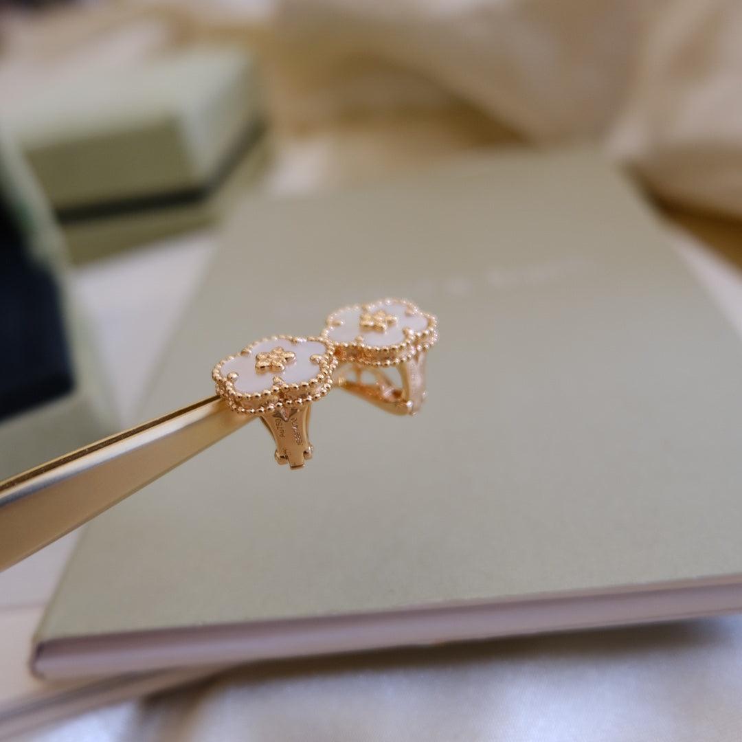 [Violet JW]LUCKY PINK GOLD WHITE MOP EARRINGS