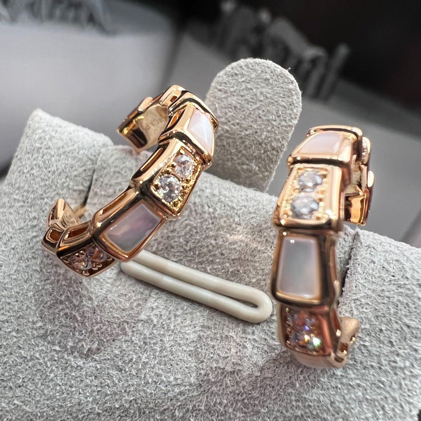 [Baslove]SERPENTI MOP ピンクゴールド イヤリング
