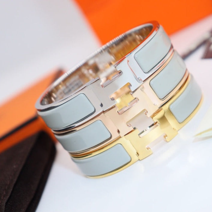 [Baslove]H HELLBLAUES ARMBAND