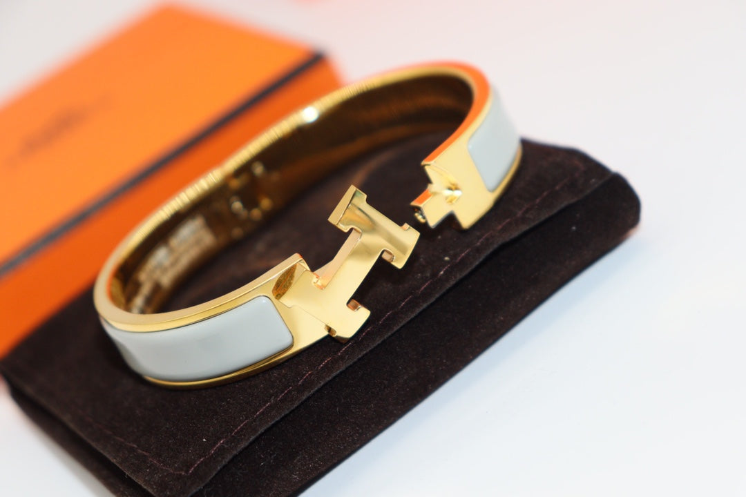 [Baslove]H HELLBLAUES ARMBAND
