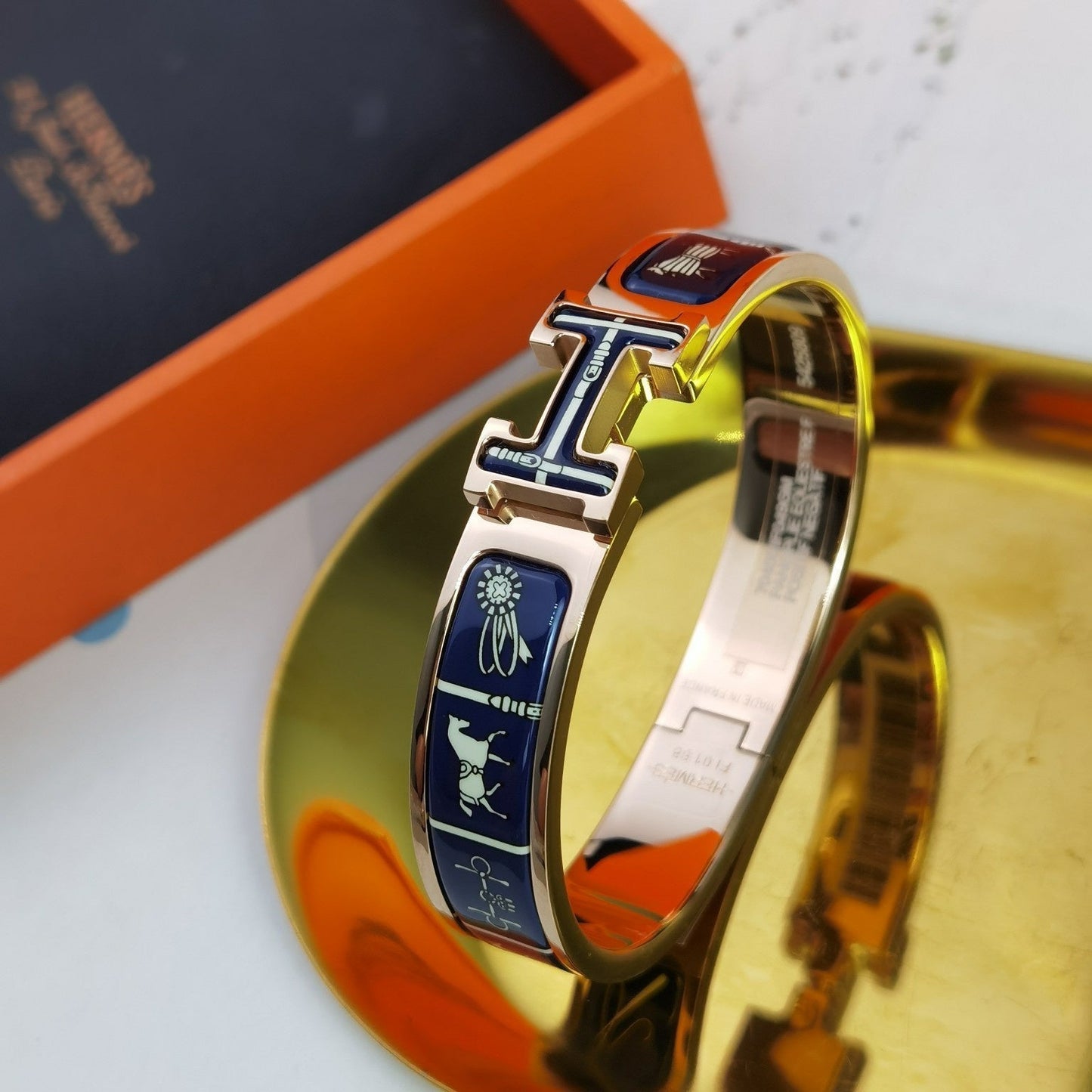 [Violet JW]H COUVERTURES DARK BLUE BRACELET
