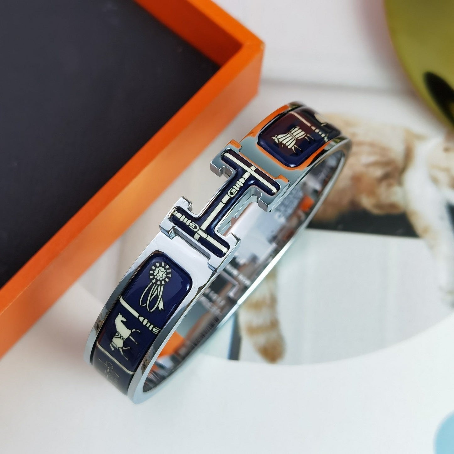 [Violet JW]H COUVERTURES DARK BLUE BRACELET