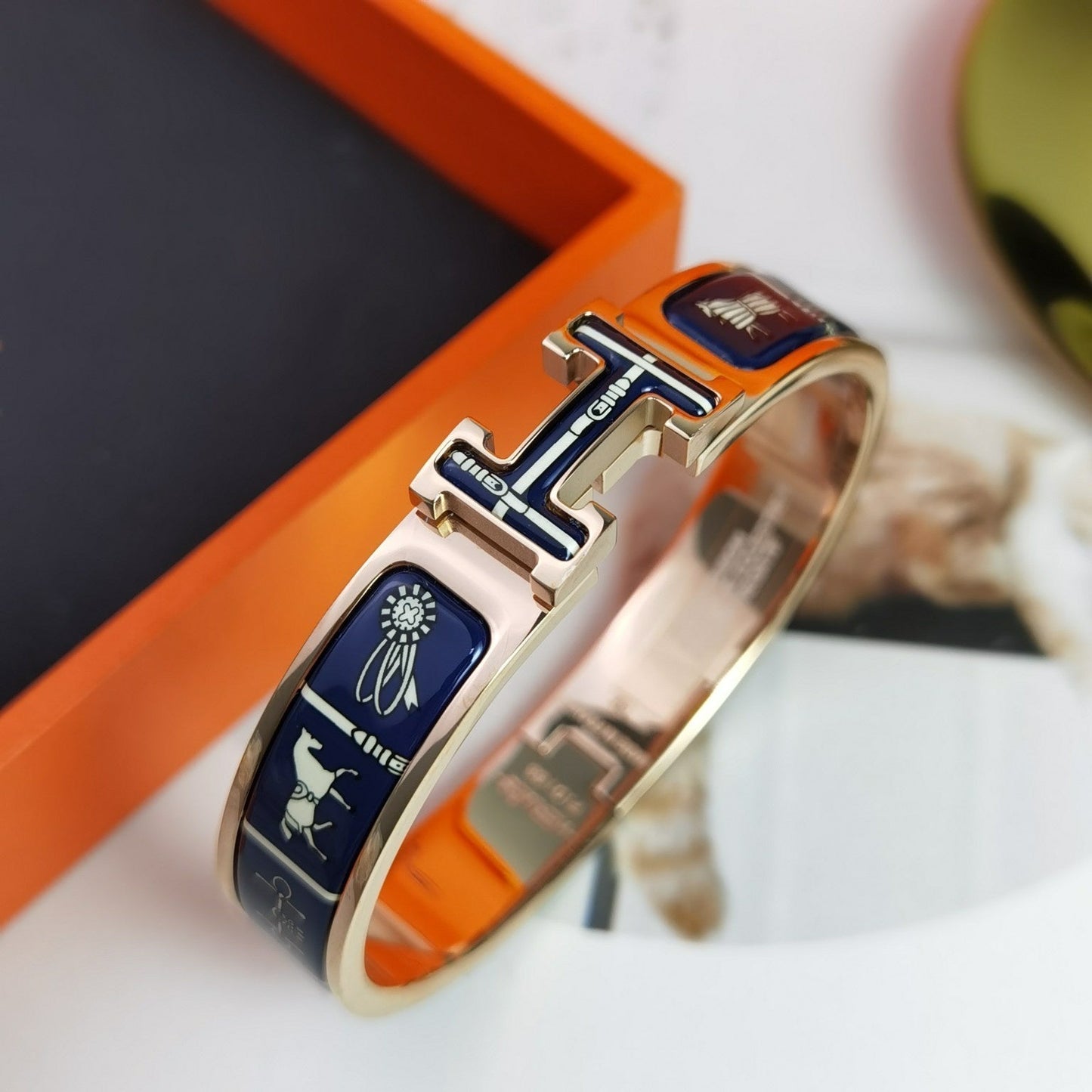 [Violet JW]H COUVERTURES DARK BLUE BRACELET