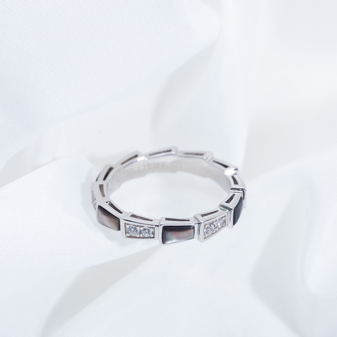 [Baslove]SERPENTI RING SILBER DIAMANT SCHWARZ MOP 3MM