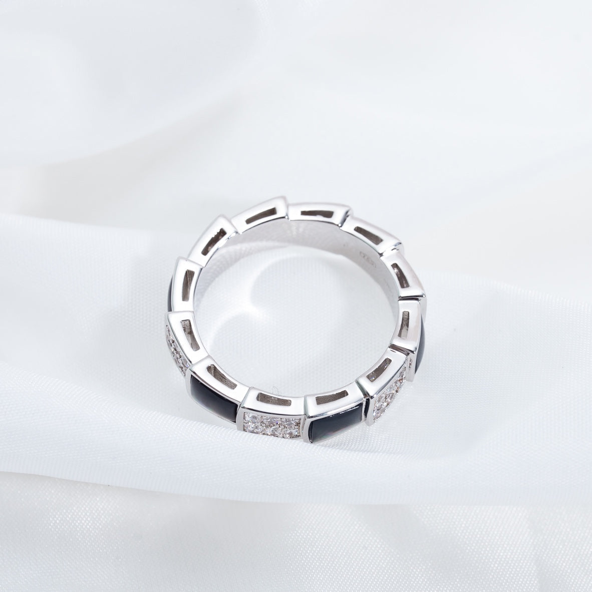 [Baslove]セルペンティリング シルバー ダイヤモンド ブラック モップ 4MM