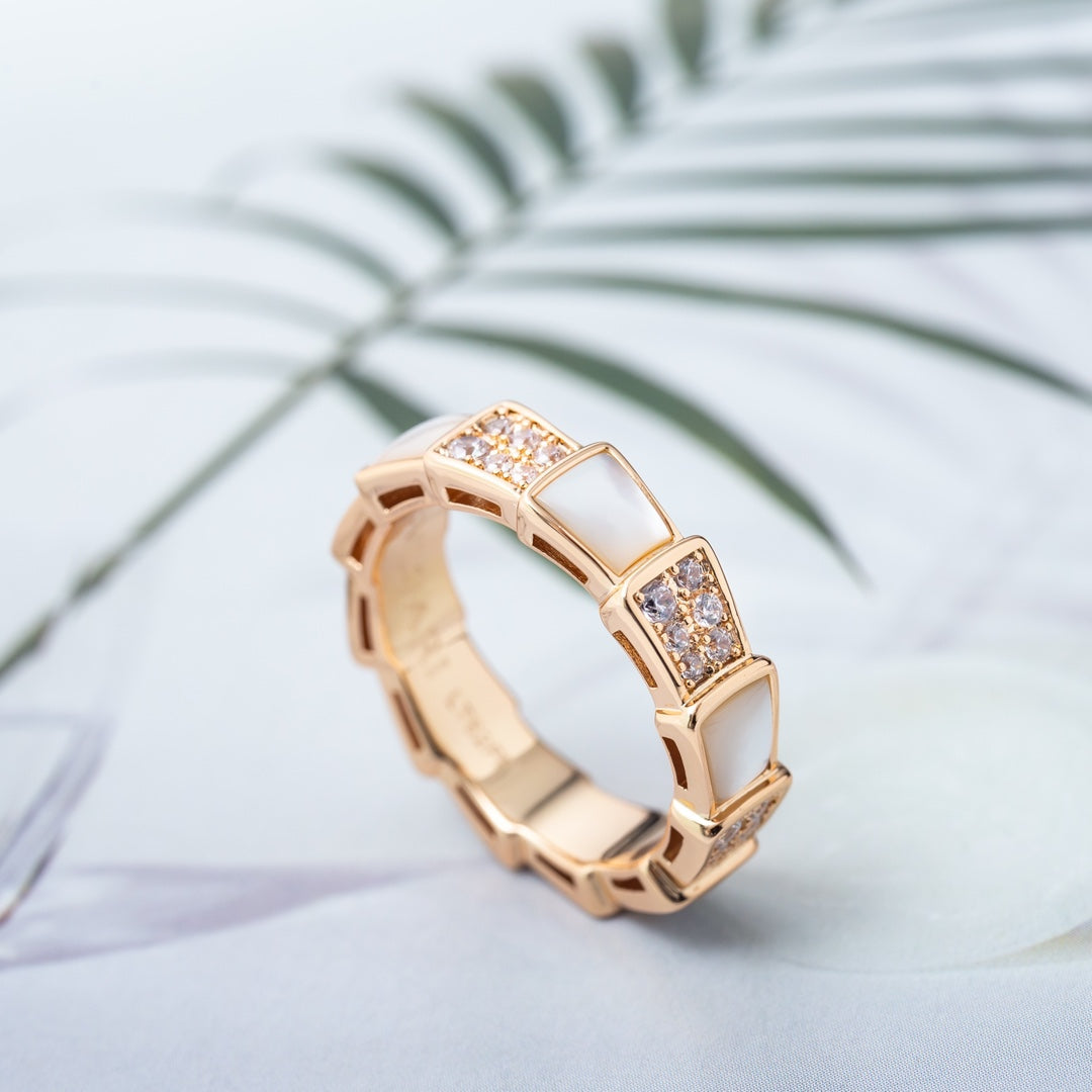 [Baslove]SERPENTI リング ピンクゴールド モップ ダイヤモンド パヴェ 4MM