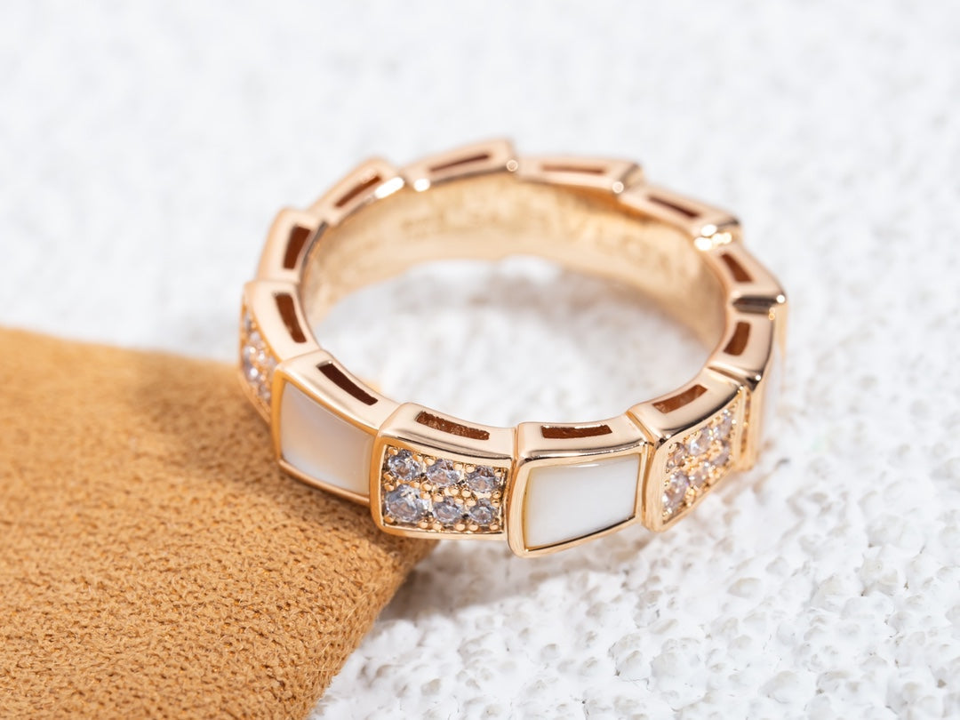 [Baslove]SERPENTI リング ピンクゴールド モップ ダイヤモンド パヴェ 4MM