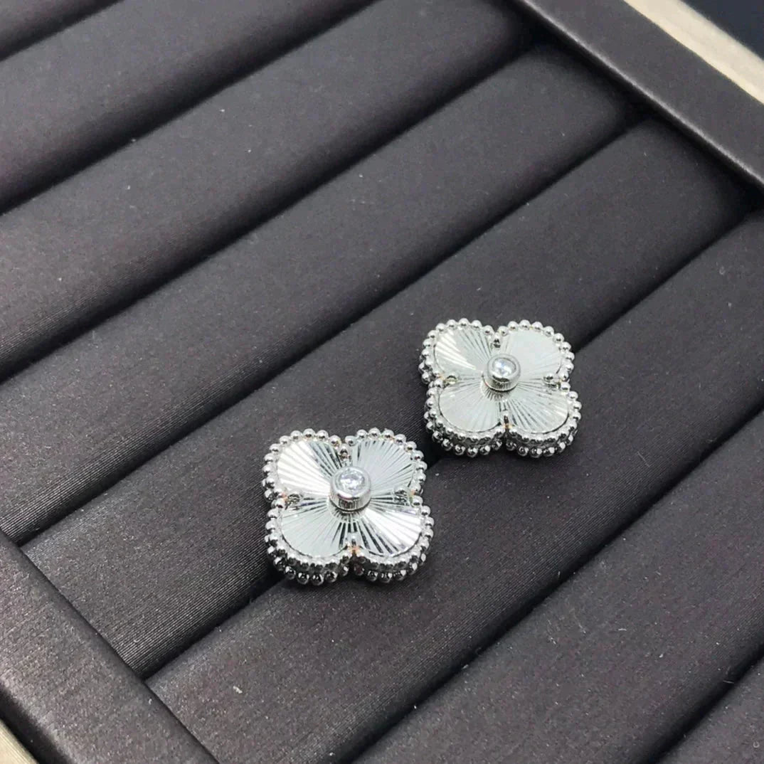 [Baslove]CLOVER MINI 9,5 MM LASER-OHRRINGE