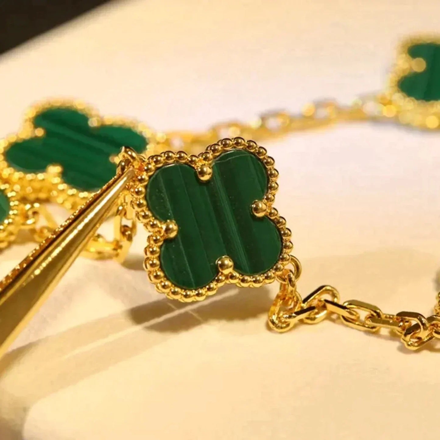 [Violet JW]CLOVER 5 MOTIFS MALACHITE BRACELET