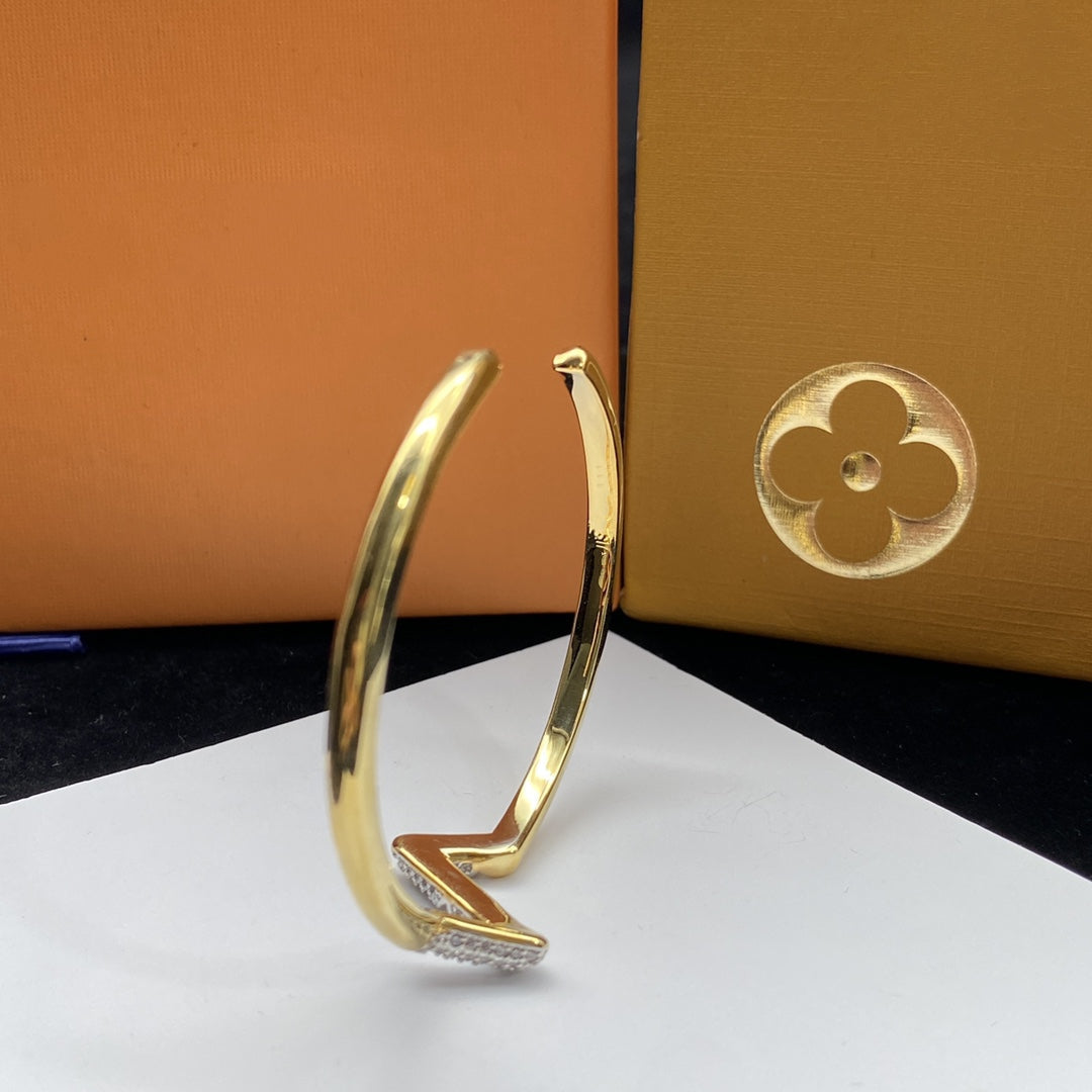 [Baslove]VOLTE UPSITE DOWN DIAMANT GOLD OFFENES ARMBAND