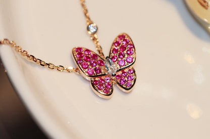 [Baslove]HALSKETTE MIT ROTEN DIAMANTEN UND SCHMETTERLINGSMUSTER AUS ROTGOLD