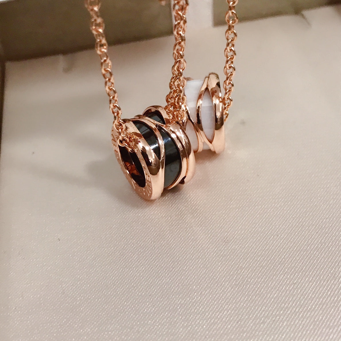 [Baslove]ZERO 1 VIER BAND ROSA GOLD KERAMIK