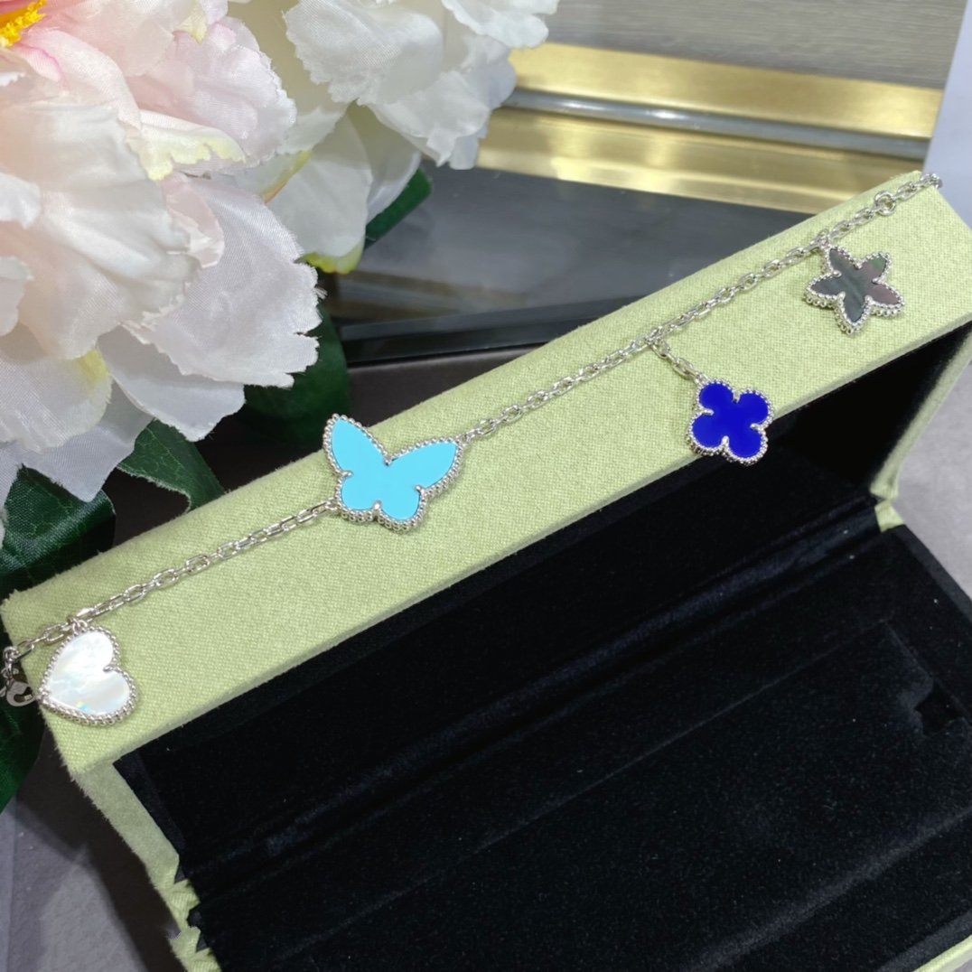 [Violet JW]LUCKY SPRING SILVER BRACELET 4 MOTIF