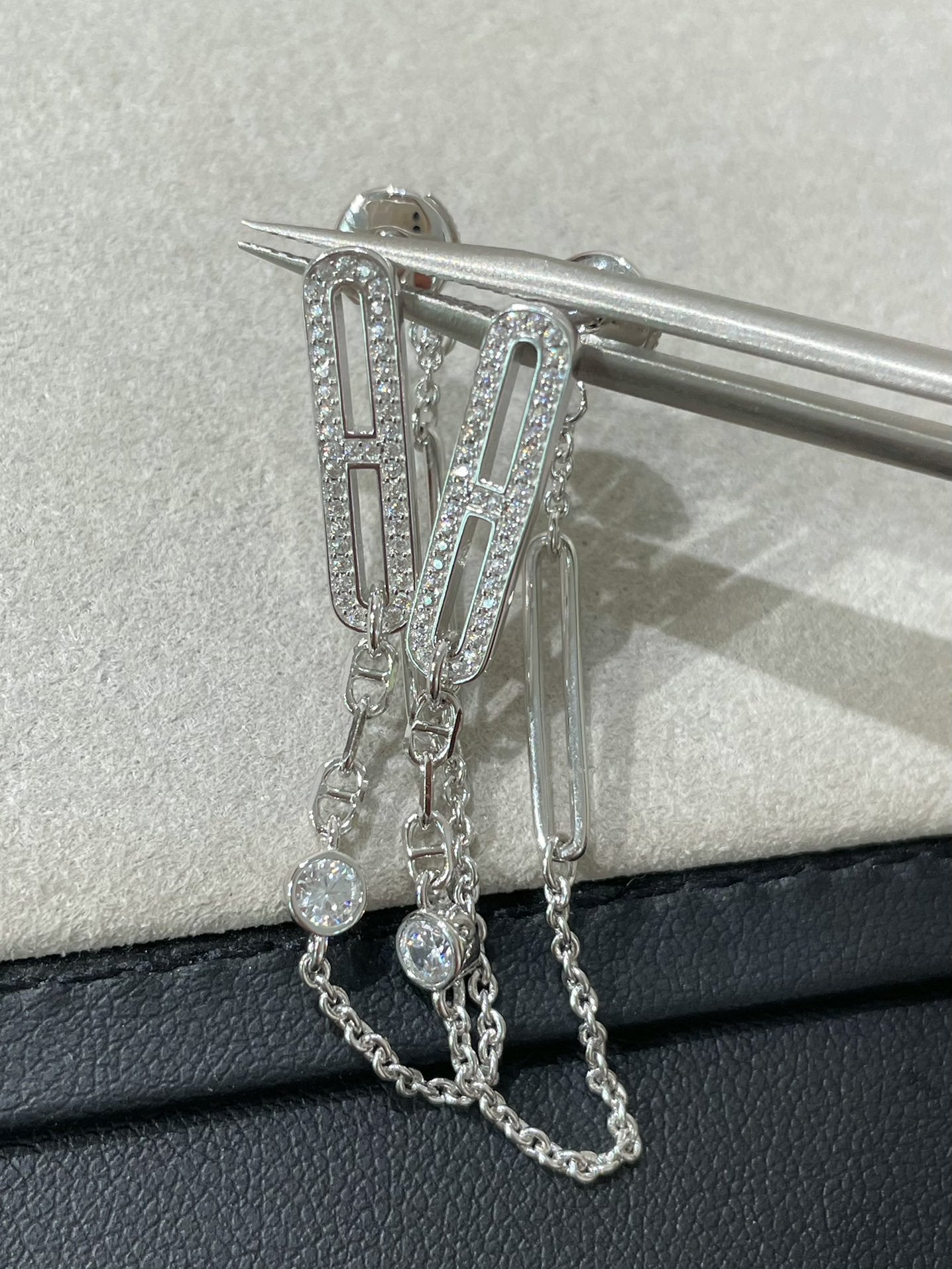 [Baslove]CHAINE CHAOS DIAMANT-OHRRINGE