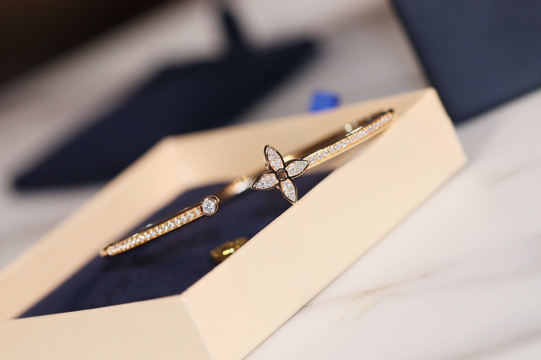 [Baslove]LV IDYLLE GOLD OFFENES ARMBAND MIT DIAMANTEN
