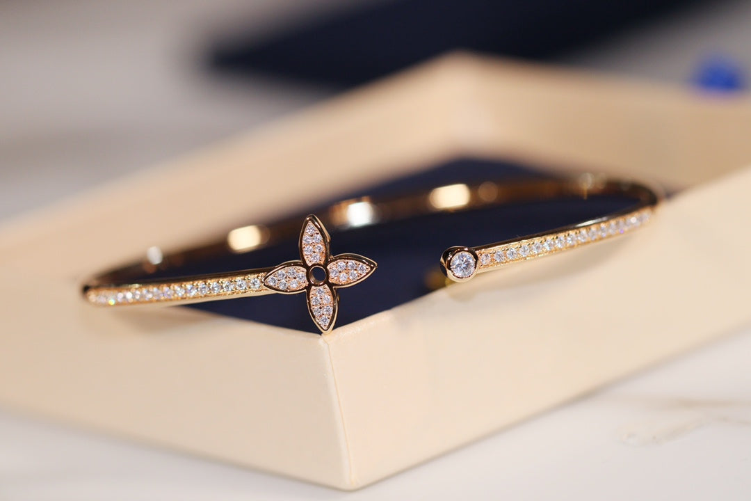 [Baslove]LV IDYLLE GOLD OFFENES ARMBAND MIT DIAMANTEN