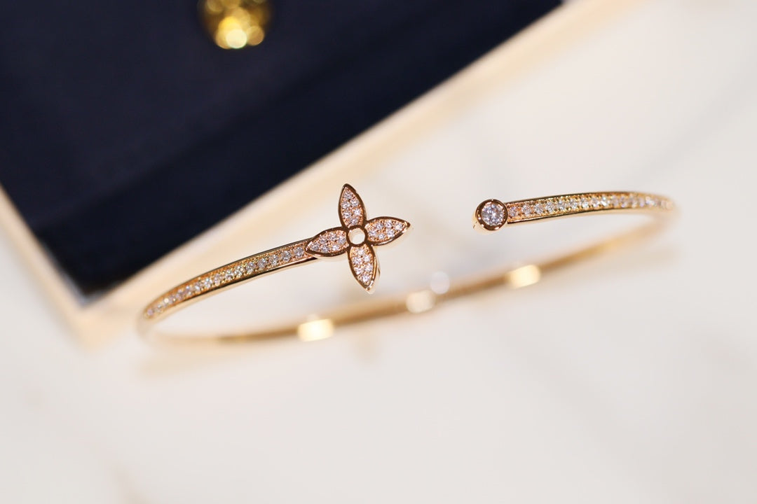 [Baslove]LV IDYLLE GOLD OFFENES ARMBAND MIT DIAMANTEN