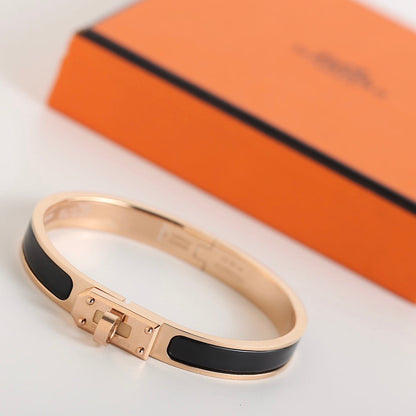 [Baslove]HM KELLY SCHWARZES ARMBAND
