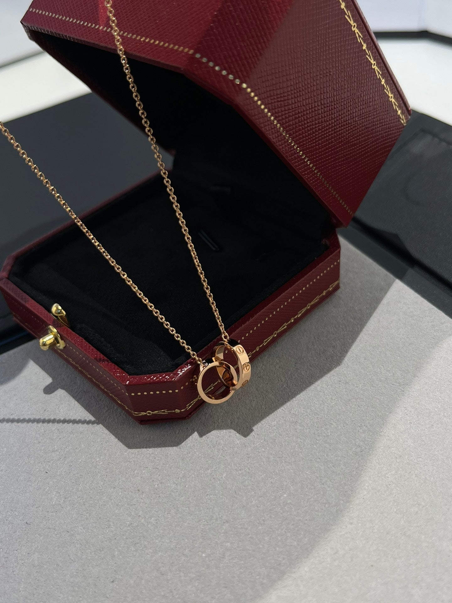 [Baslove] LIEBE HALSKETTE DOPPELRING ROSA GOLD 