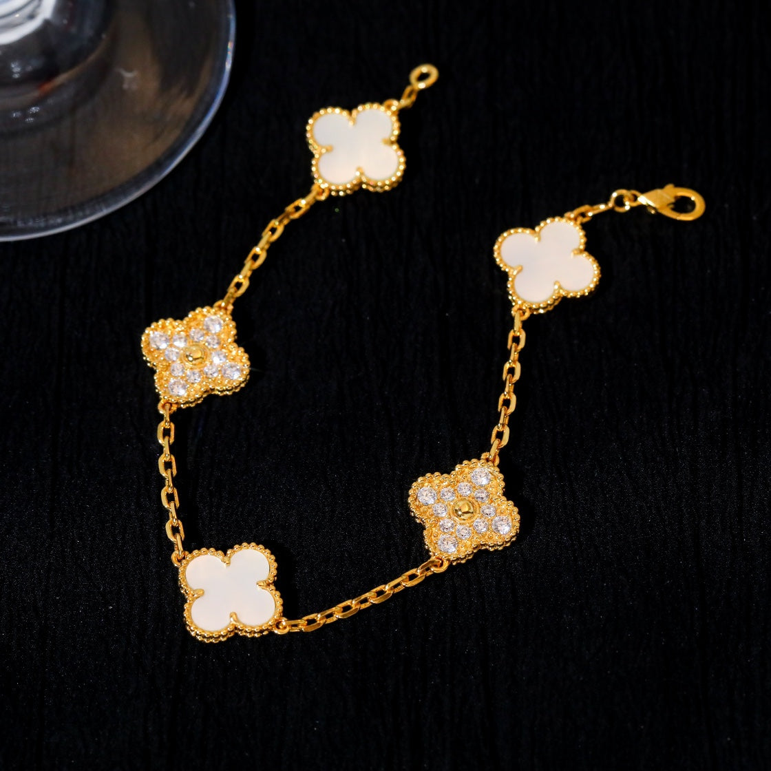 [Violet JW]CLOVER BRACELET 5 MOTIF WHITE MOP DIAMOND