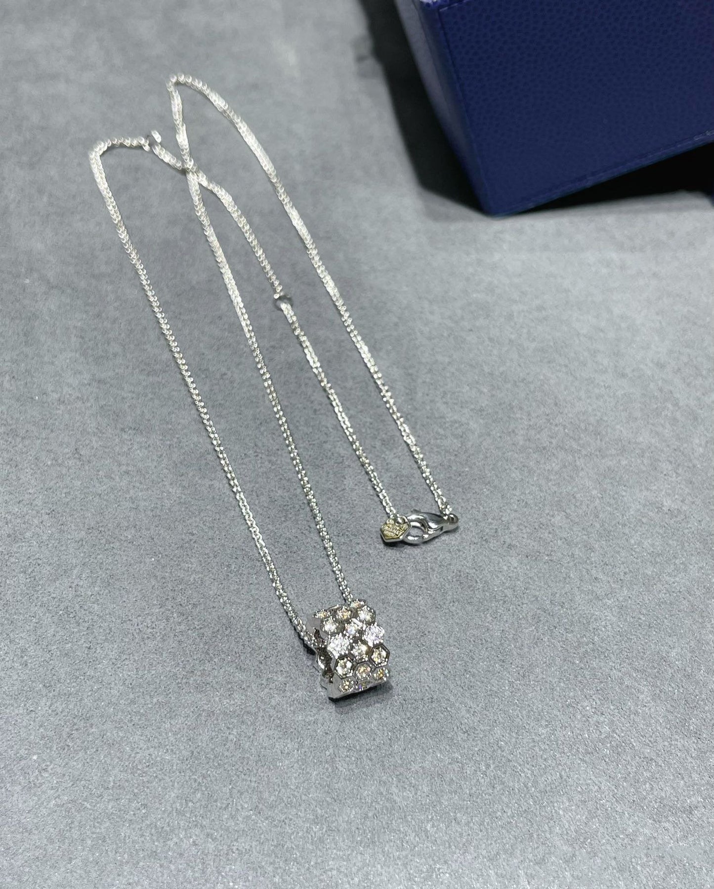 [Baslove] BEE LOVE 3-REIHIGE HALSKETTE MIT DIAMANTEN 