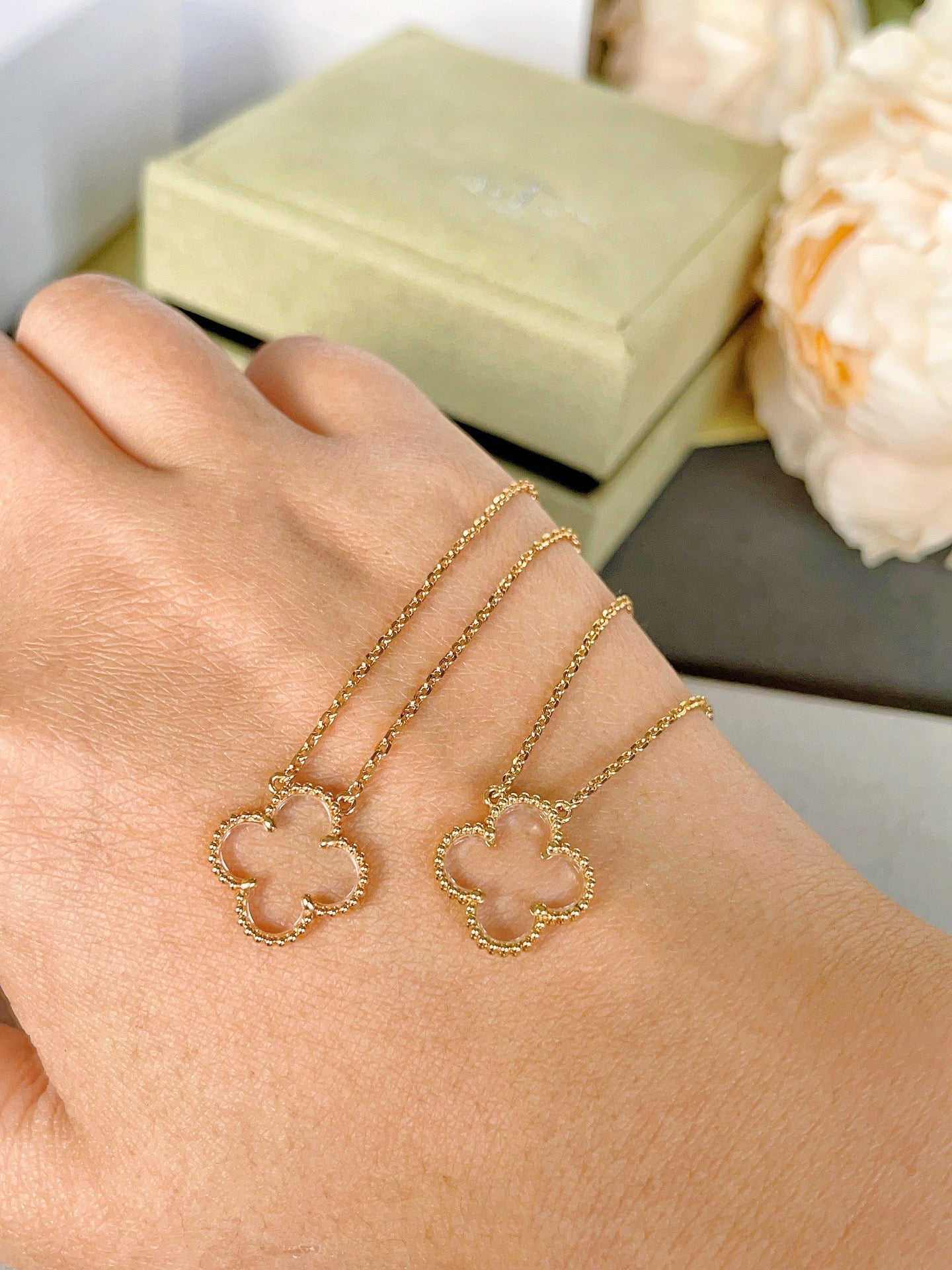 [Violet JW]CLOVER ROCK CRYSTAL ROSE GOLD NECKLACE