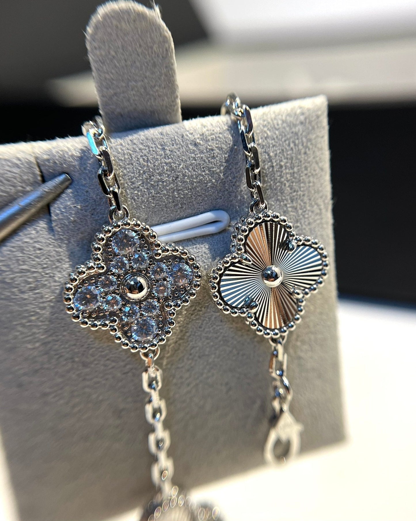 [Violet JW]CLOVER 5 MOTIF SILVER DIAMOND BRACELET