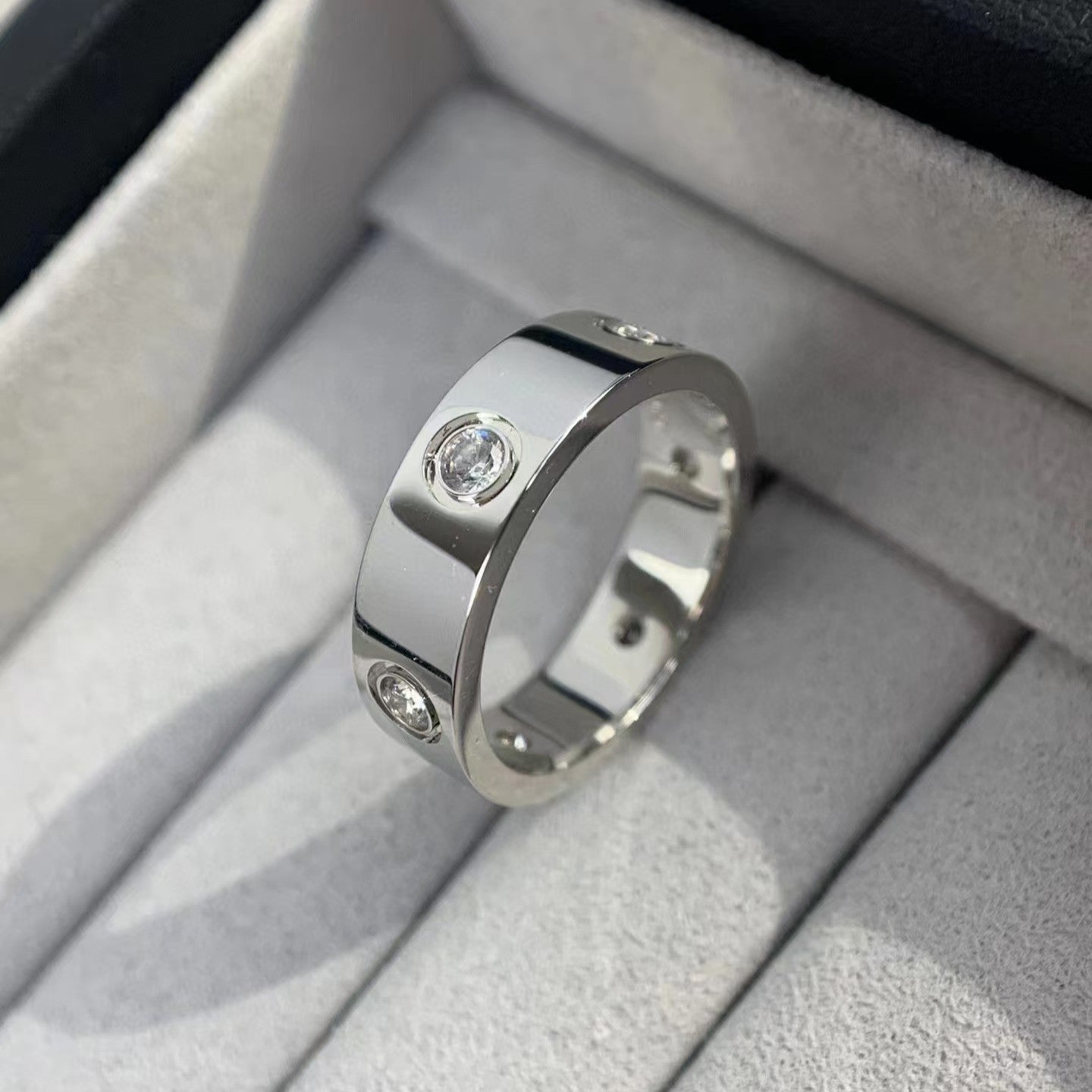 [Baslove] LIEBESRING 5,5 MM 6 DIAMANTEN SILBER