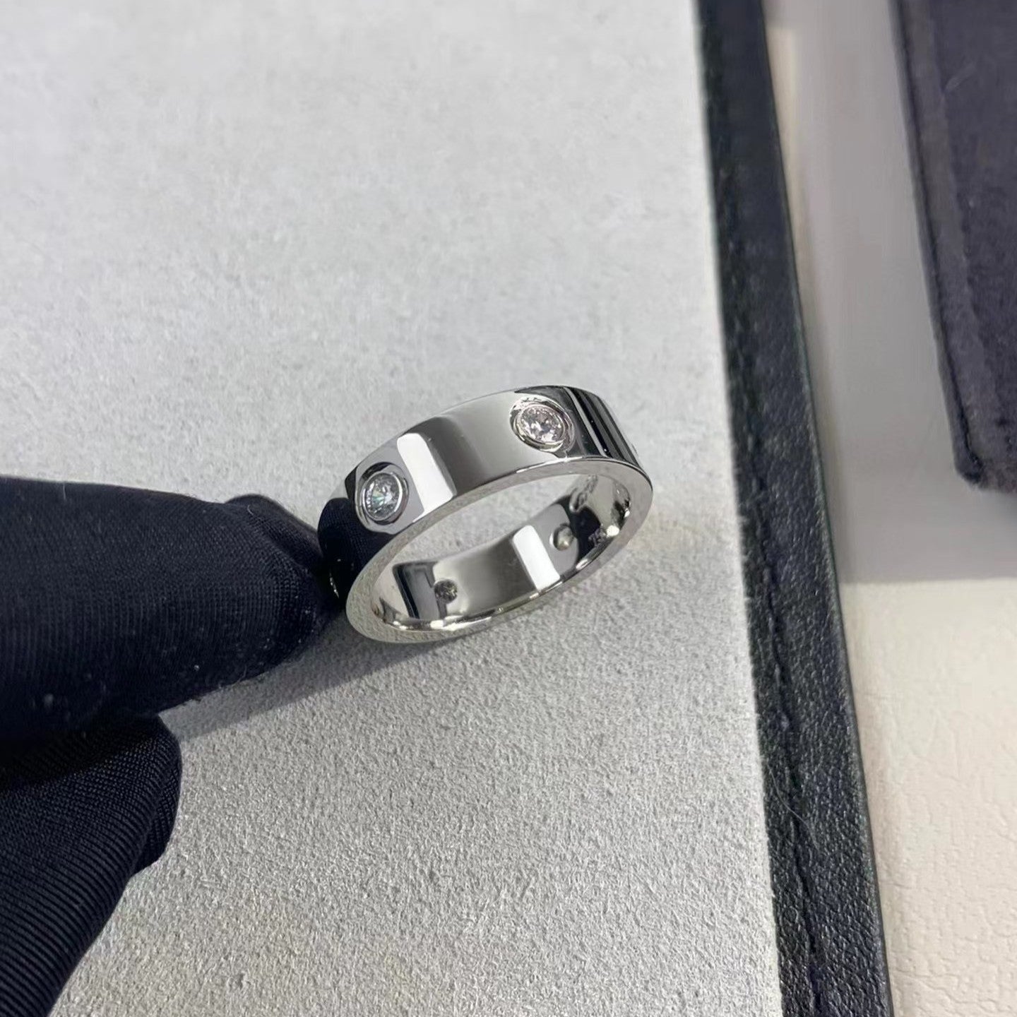 [Baslove] LIEBESRING 5,5 MM 6 DIAMANTEN SILBER