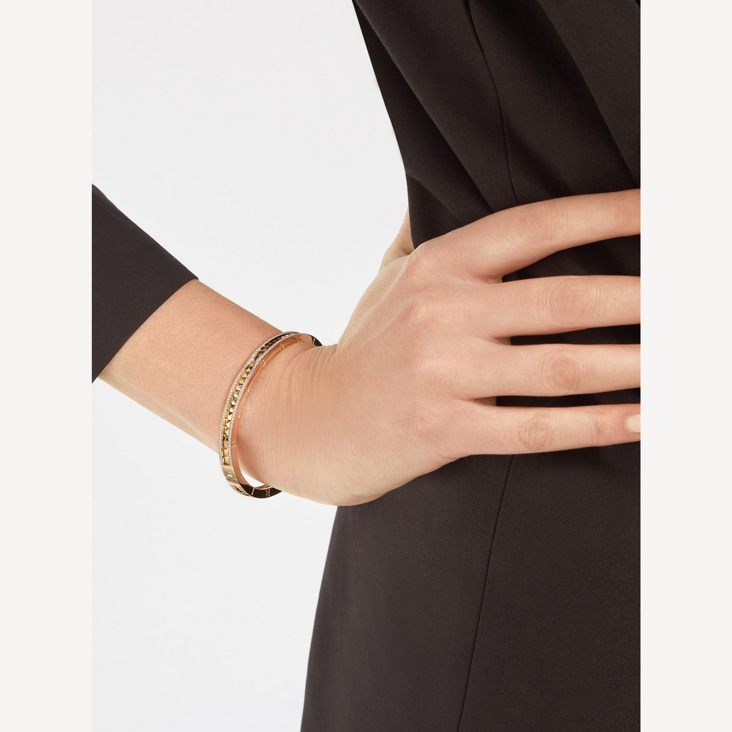 [Baslove]ZERO 1 SPIRAL UND PAVING DIAMANTEN GOLD ARMBAND