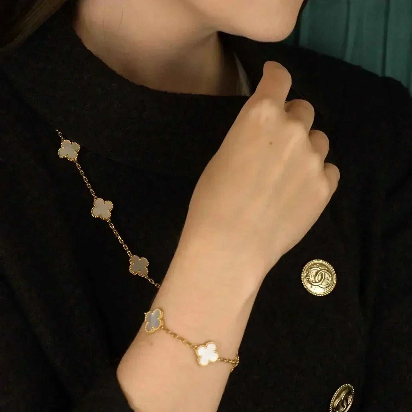 [Baslove]Armband mit Kleeblatt-Motiv, 5 Motive, Weiß 