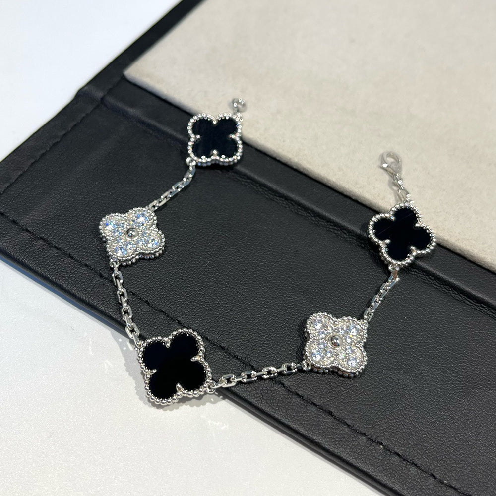 [Violet JW]CLOVER 5 MOTIF ONYXS DIAMOND BRACELET SILVER