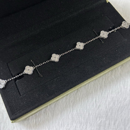 [Violet JW]CLOVER 6 MOTIF DIAMOND BRACELET