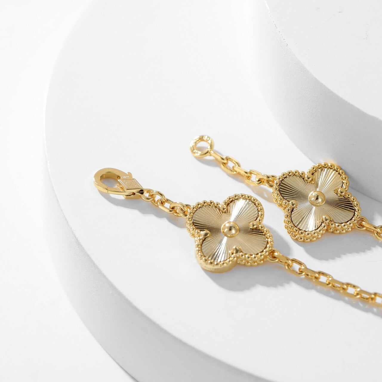 [Violet JW]CLOVER 10 MOTIFS LASER NECKLACE