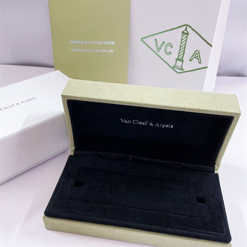 [Violet JW]VA CLOVER BRACELET NECKLACE RING BOX GIFT BAG