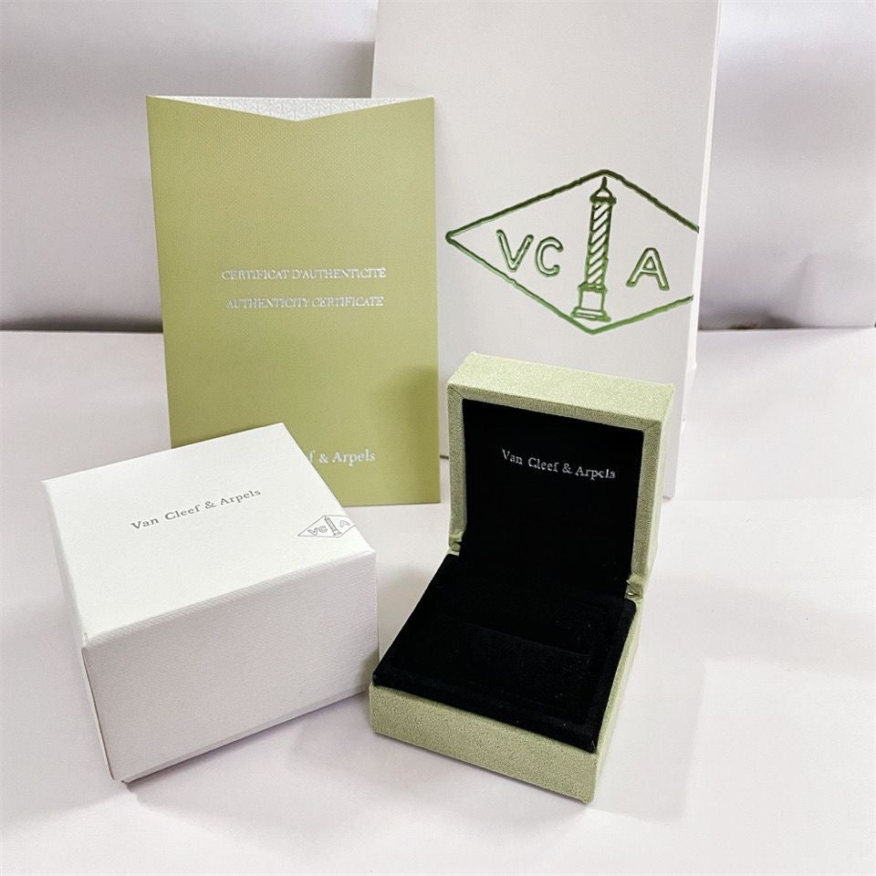 [Violet JW]VA CLOVER BRACELET NECKLACE RING BOX GIFT BAG