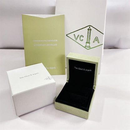 [Violet JW]VA CLOVER BRACELET NECKLACE RING BOX GIFT BAG