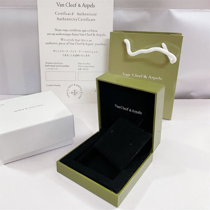[Violet JW]VA CLOVER BRACELET NECKLACE RING BOX GIFT BAG