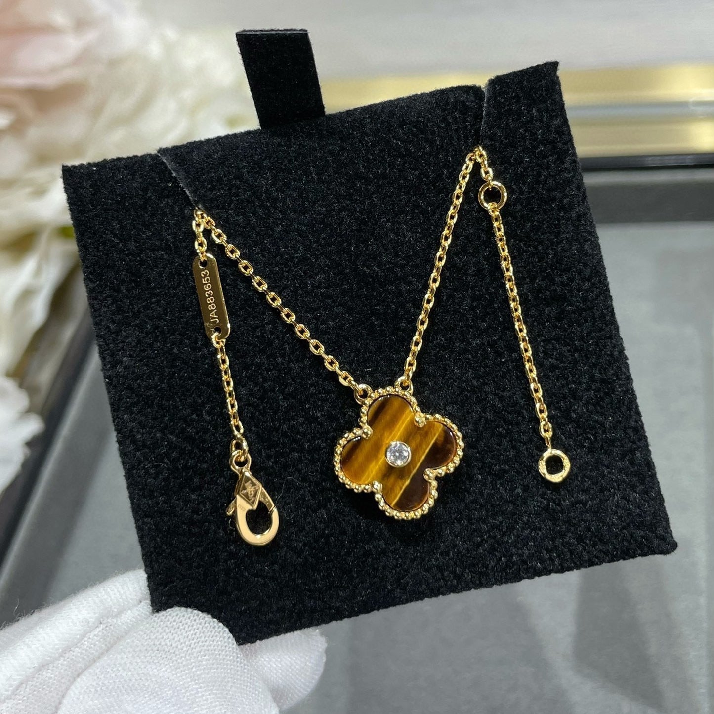 [Baslove]クローバー 15MM ダイヤモンド&amp;イエロータイガーアイアゲートネックレス