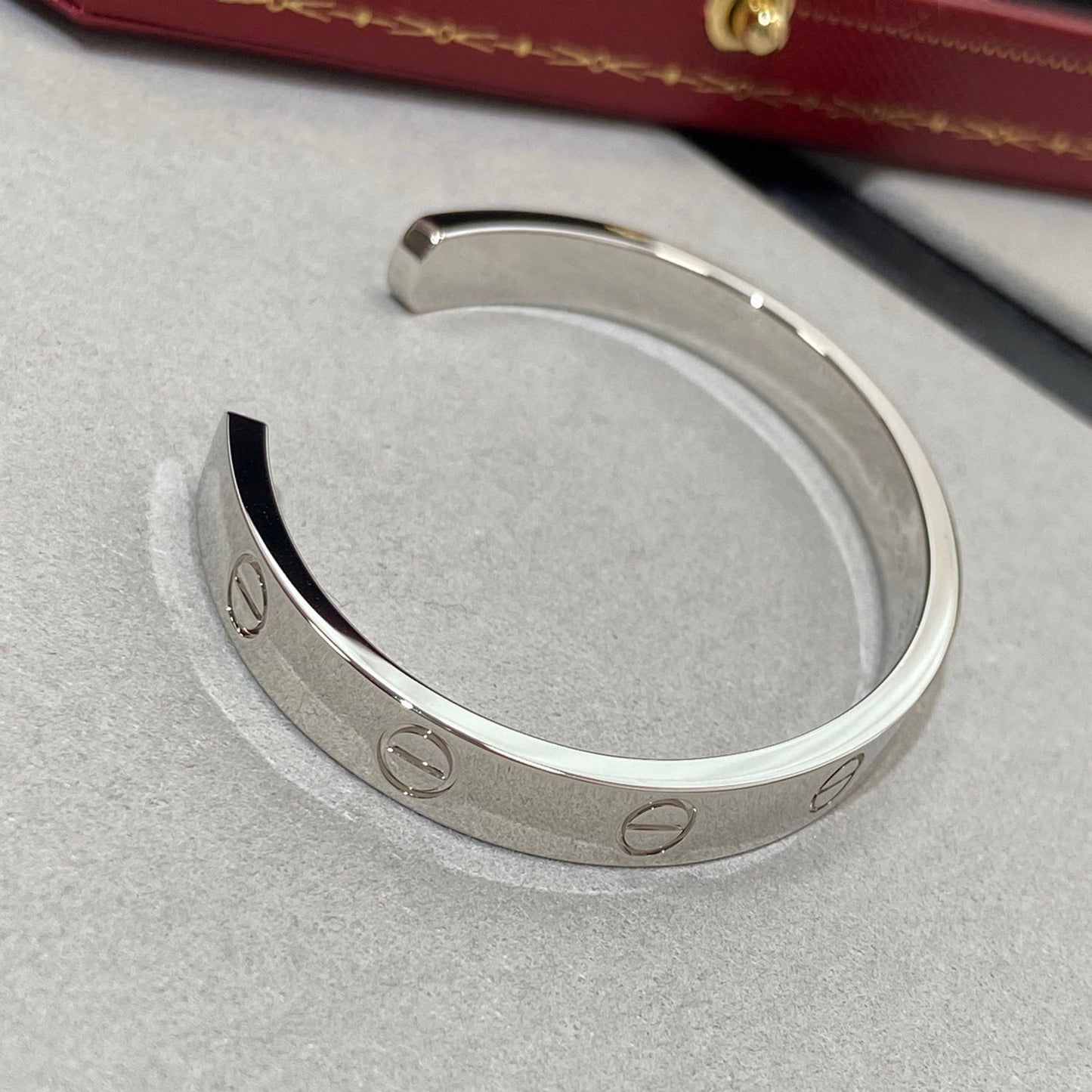 [Baslove]ラブブレスレット 6.1mm 1ダイヤモンド オープンカフ