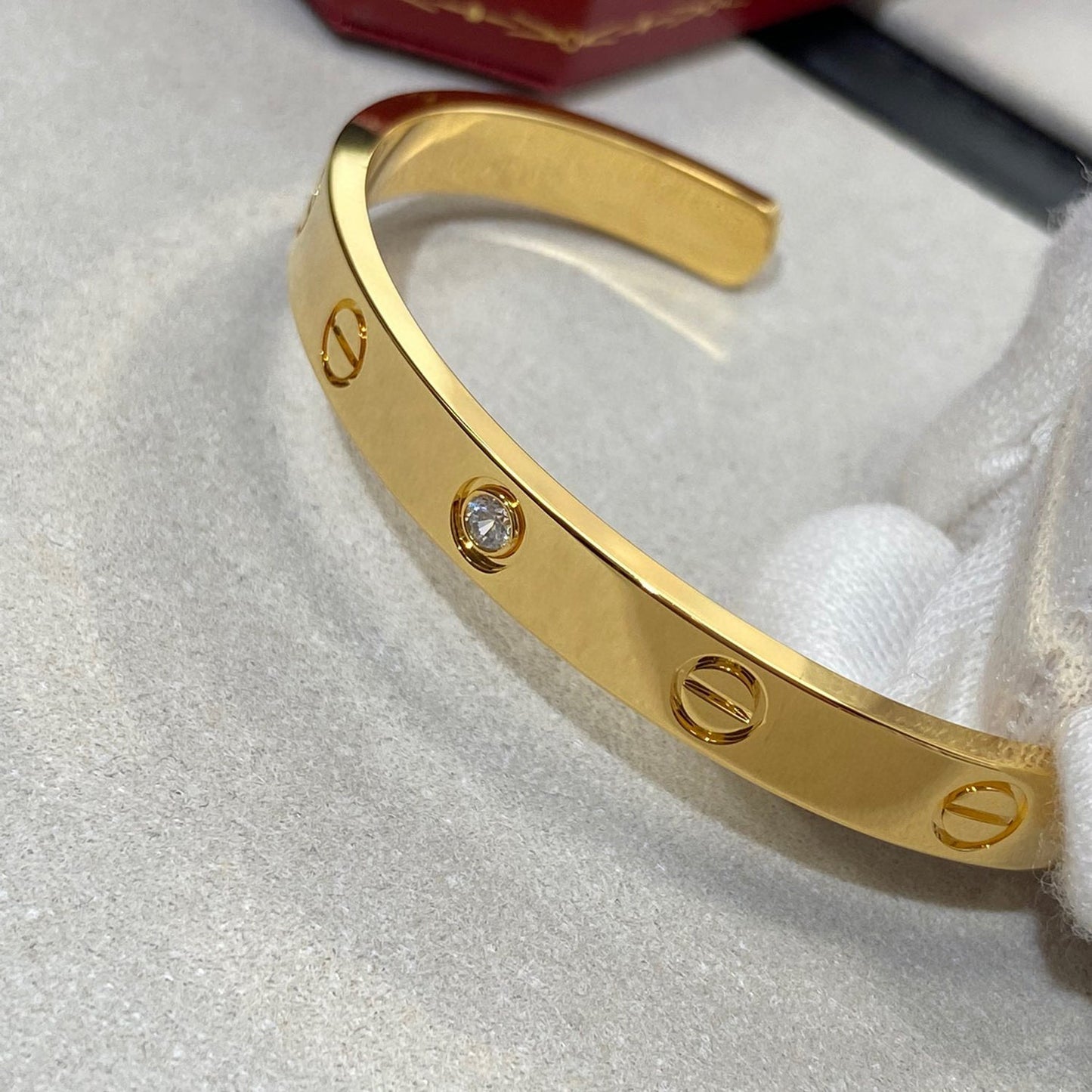 [Baslove]ラブブレスレット 6.1mm 1ダイヤモンド オープンカフ