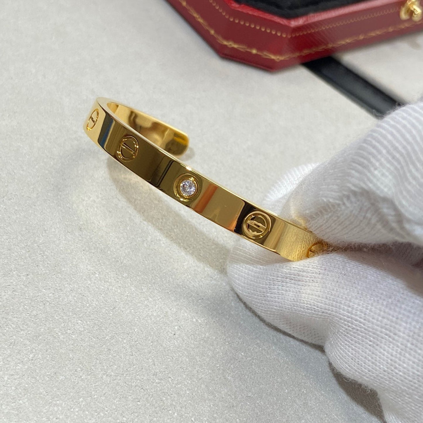 [Baslove]ラブブレスレット 6.1mm 1ダイヤモンド オープンカフ