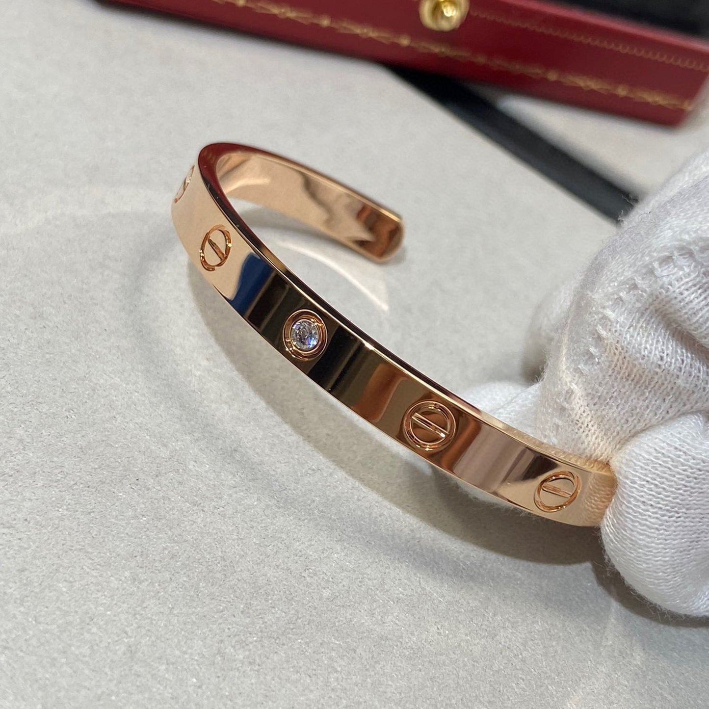[Baslove]ラブブレスレット 6.1mm 1ダイヤモンド オープンカフ