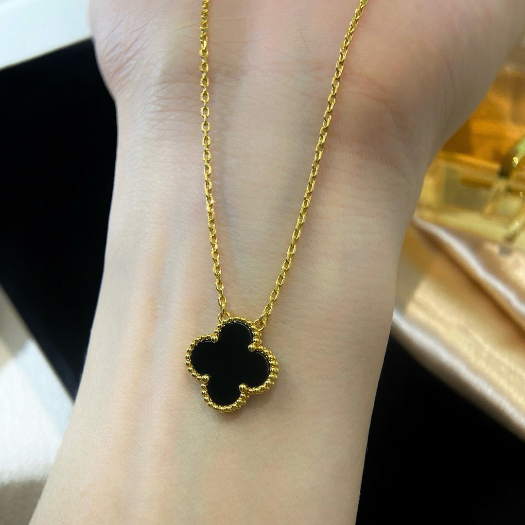 [Baslove]CLOVER 15MM SCHWARZER ONYX EINZELNE BLUMENHALSKETTE