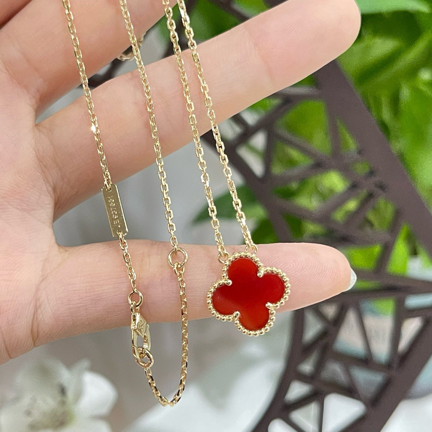 [Baslove] KLEEBLATT 15MM KARNEOL EINZELNE BLUMENKETTE
