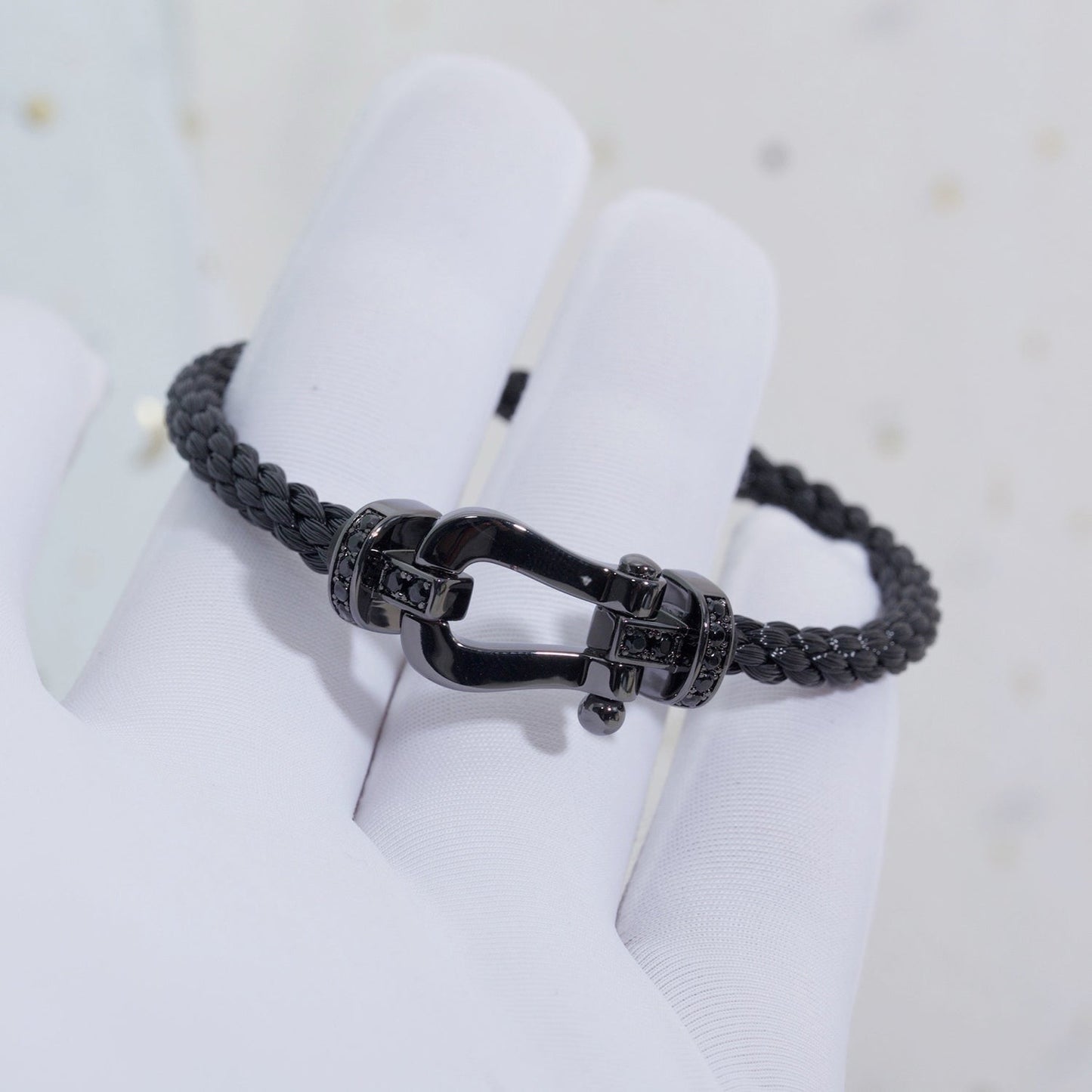 [Baslove]FORCE GROSSE REIHE HUFEISEN SCHWARZES SAMURAI-ARMBAND