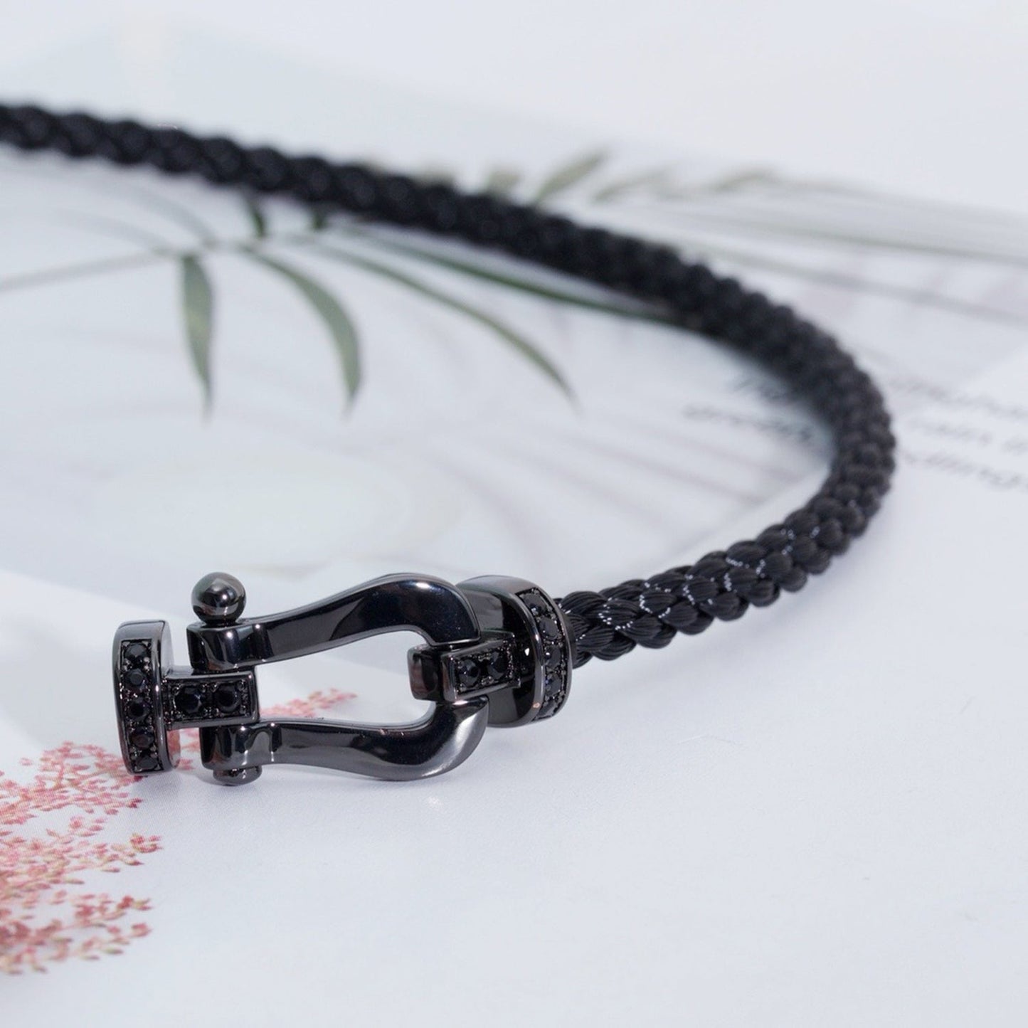 [Baslove]FORCE GROSSE REIHE HUFEISEN SCHWARZES SAMURAI-ARMBAND
